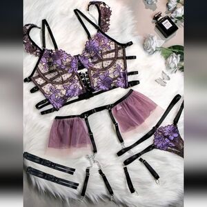 Elegant Purple Floral Lace Lingerie Set